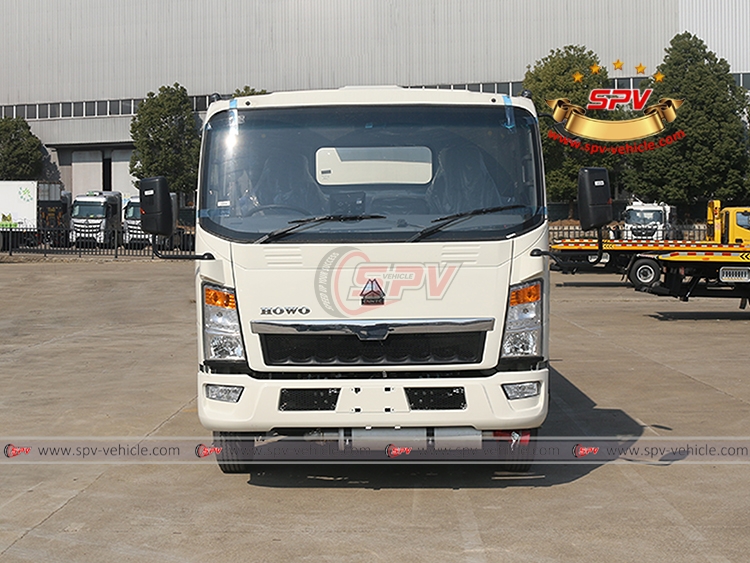 8,000 Litres Fuel Truck Sinotruk - F